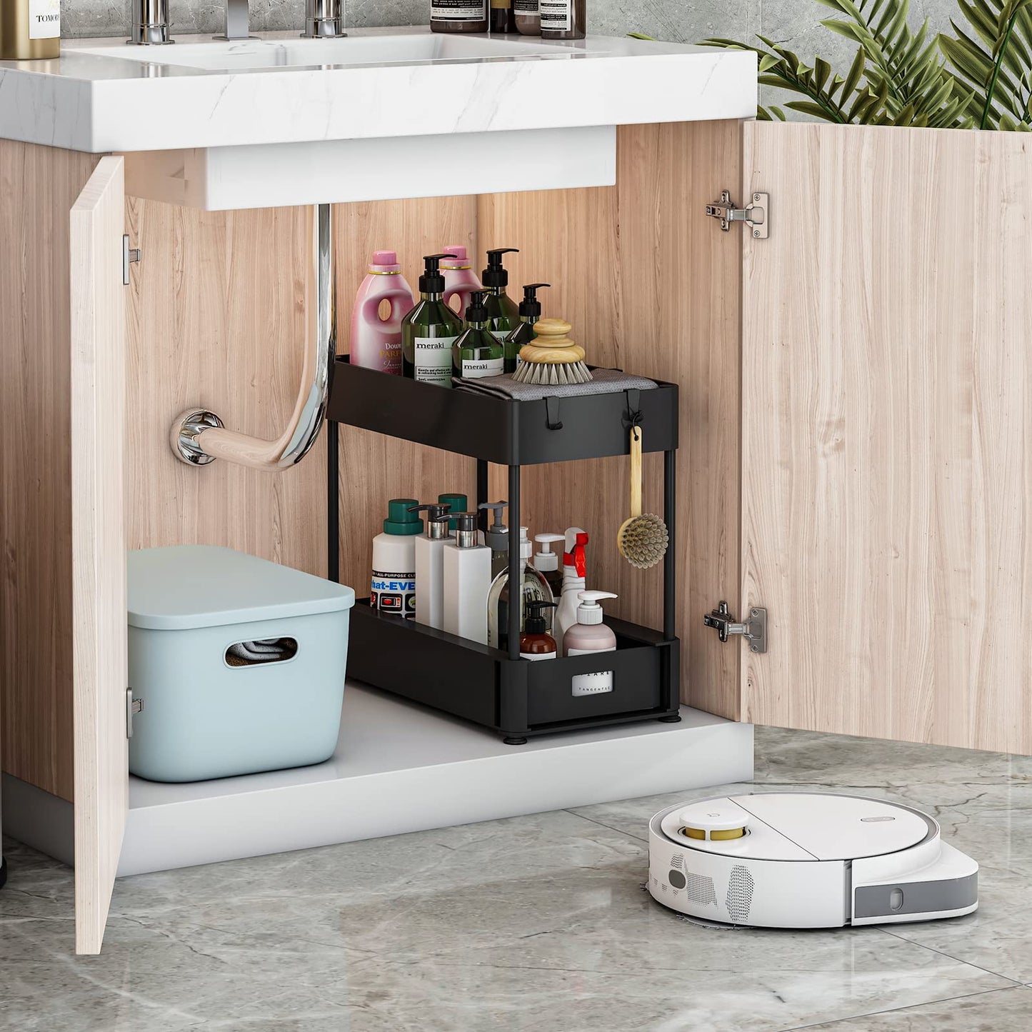 Black storage rack can be used for storage and storage under the sink. The bathroom can be stored under the sink, with a single-layer pull-out cabinet.